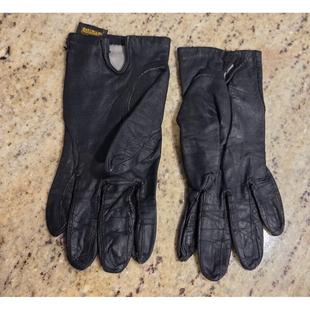 Vintage Womens Size L 7.5 Black Leather Lined Short Gloves Fownes Costume Witch